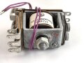 Luftwaffe , Magnetschalter 19-9004 K-1, Hersteller Michel Werke Augsburg. Original verpacktes Stück aus Dachbodenfund