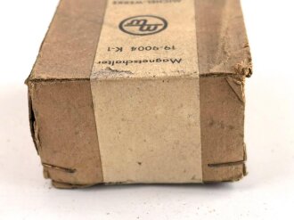 Luftwaffe , Magnetschalter 19-9004 K-1, Hersteller Michel Werke Augsburg. Original verpacktes Stück aus Dachbodenfund, ungeöffnet