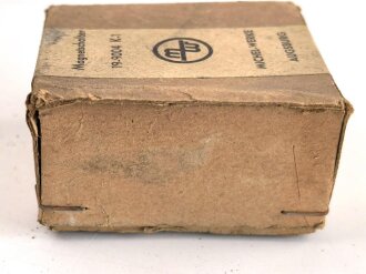 Luftwaffe , Magnetschalter 19-9004 K-1, Hersteller Michel Werke Augsburg. Original verpacktes Stück aus Dachbodenfund, ungeöffnet