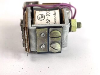 Luftwaffe , Magnetschalter 19-9004 K-1, Hersteller Michel Werke Augsburg. Original verpacktes Stück aus Dachbodenfund
