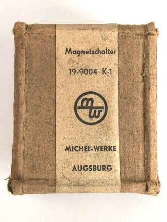 Luftwaffe , Magnetschalter 19-9004 K-1, Hersteller Michel Werke Augsburg. Original verpacktes Stück aus Dachbodenfund