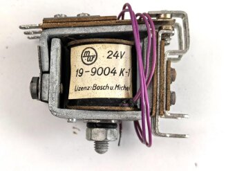 Luftwaffe , Magnetschalter 19-9004 K-1, Hersteller Michel Werke Augsburg. Original verpacktes Stück aus Dachbodenfund