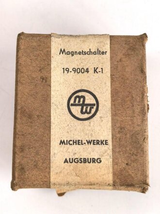Luftwaffe , Magnetschalter 19-9004 K-1, Hersteller Michel Werke Augsburg. Original verpacktes Stück aus Dachbodenfund