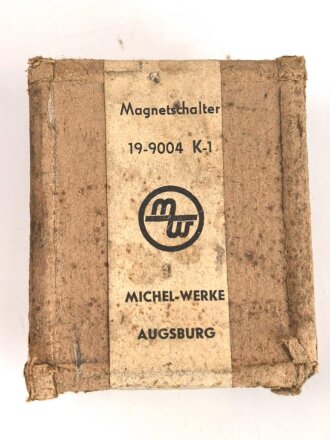 Luftwaffe , Magnetschalter 19-9004 K-1, Hersteller Michel Werke Augsburg. Original verpacktes Stück aus Dachbodenfund