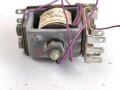 Luftwaffe , Magnetschalter 19-9004 K-1, Hersteller Michel Werke Augsburg. Original verpacktes Stück aus Dachbodenfund