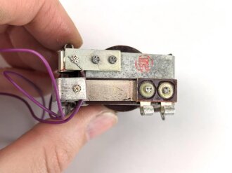 Luftwaffe , Magnetschalter SSM 57 LSK , Hersteller Michel Werke Augsburg. Ein original verpacktes Stück aus Dachbodenfund