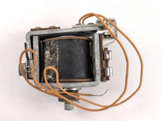 Luftwaffe , Magnetschalter SSM 57 LSK , Hersteller Michel Werke Augsburg. Ein original verpacktes Stück aus Dachbodenfund