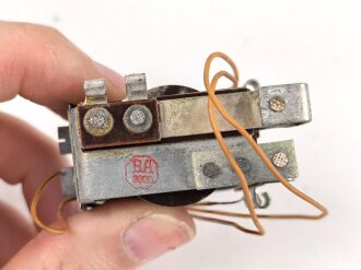 Luftwaffe , Magnetschalter SSM 57 LSK , Hersteller Michel Werke Augsburg. Ein original verpacktes Stück aus Dachbodenfund