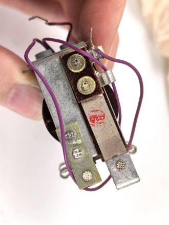 Luftwaffe , Magnetschalter SSM 57 LSK , Hersteller Michel Werke Augsburg. Ein original verpacktes Stück aus Dachbodenfund