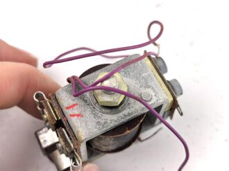 Luftwaffe , Magnetschalter SSM 57 LSK , Hersteller Michel Werke Augsburg. Ein original verpacktes Stück aus Dachbodenfund