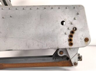 Luftwaffe Flugzeugsitz aus Leichtmetall. Gestrahlt und zum Teil lackiert, der Boden gespachtelt. Für mich leider nicht konkret Zuzuordnen