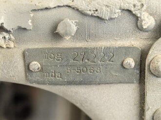 Luftwaffe Flugzeugsitz aus Leichtmetall. Gestrahlt und...