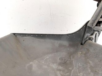 Luftwaffe Flugzeugsitz aus Leichtmetall. Gestrahlt und zum Teil lackiert, der Boden gespachtelt. Für mich leider nicht konkret Zuzuordnen