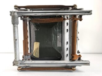 Luftwaffe Flugzeugsitz aus Leichtmetall. Gestrahlt und zum Teil lackiert, der Boden gespachtelt. Für mich leider nicht konkret Zuzuordnen