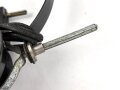 Doppelfernhörer aus ziviler Produktion, von der Wehrmacht eingekauft und mit WaA versehen, so beispielsweise für Übungsgeräte verwendet. Guter Gesamtzustand, Funktion nicht geprüft