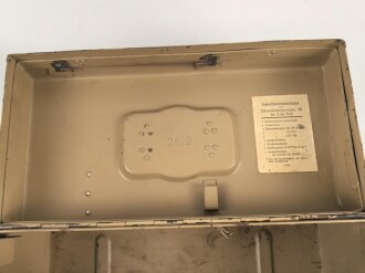 Transportkasten zum Schwebekreisvisier 38 für 2cm Flak der Wehrmacht. Originallack,
