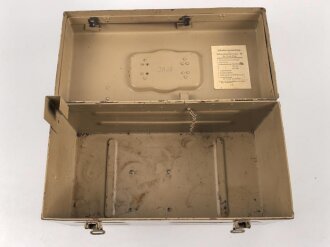 Transportkasten zum Schwebekreisvisier 38 für 2cm Flak der Wehrmacht. Originallack,
