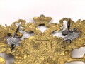 Zaristisches Russland. Mützenabzeichen aus Messingblech. Neuzeitliche Anfertigung, Breite 10,5cm