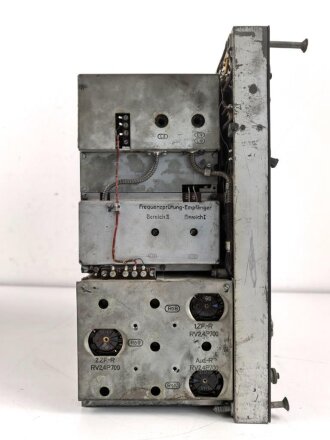 15 Watt Sender Empfänger b datiert 1944. Originallack, ungereinigtes Stück, Funktion nicht geprüft