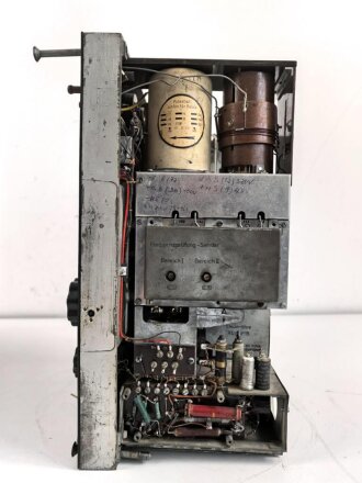 15 Watt Sender Empfänger b datiert 1944. Originallack, ungereinigtes Stück, Funktion nicht geprüft