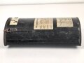 Luftwaffe, Notsignalbehälter für Leuchtpistole im Flugzeug. Originallack, datiert 1944