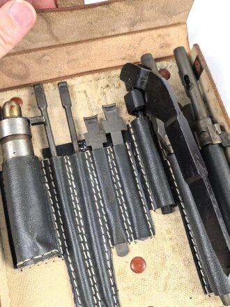 Luftwaffe, Werkzeugtasche MG15 für Flugzeuge, Fl 46475, sehr guter Zustand