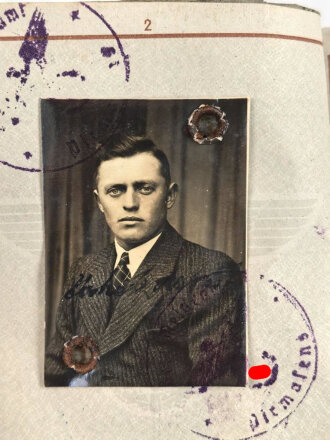 Wehrpaß Heer, eingestellt am 15. Januar 1942 bei 3. Schtz. Kp./ Ers. Btl. 179 Traunstein