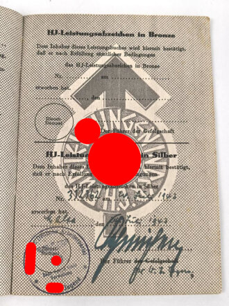 Leistungsbuch der Hitler-Jugend,eingetragenes Leistungsabzeichen in Silber, Bann 332 Landshut, datiert 1943