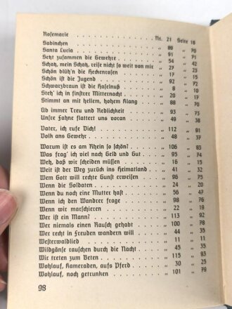"Kriegskameraden" Soldaten- und Volkslieder, Weihnachten 1939 mit 98 Seiten, DIN A6