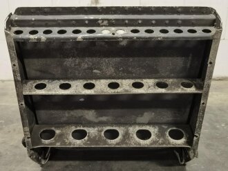 Luftwaffe , Flugzeugsitz aus Leichtmetall. Originallack, Breite 46,5cm