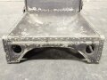 Luftwaffe , Flugzeugsitz aus Leichtmetall. Originallack, Breite 46,5cm
