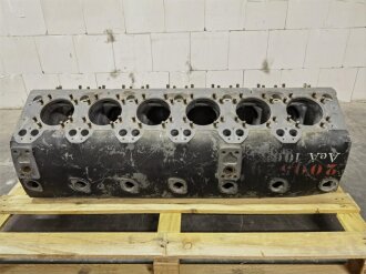 Luftwaffe , Motorblock Bezeichnet 410 101-001, Hersteller...