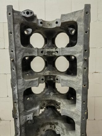 Luftwaffe , Motorblock Bezeichnet 410 101-001, Hersteller gst. Guter Zustand, Originallack