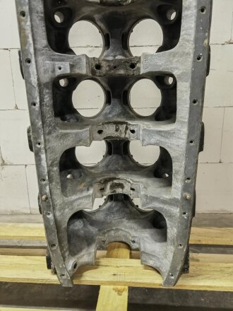 Luftwaffe , Motorblock Bezeichnet 410 101-001, Hersteller gst. Guter Zustand, Originallack