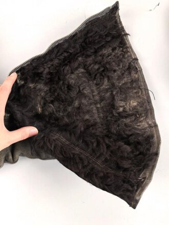 Luftwaffe, Paar Stiefel für fliegendes Personal. Kein Etikett, Unterteil rotbraun, Schacht taubenblaues Leder. Rapid Reissverschlüsse, Prym Druckknöpfe. Ungereinigtes Paar, Sohlenlänge 31cm