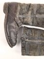 Luftwaffe, Paar Stiefel für fliegendes Personal. Kein Etikett, Unterteil rotbraun, Schacht taubenblaues Leder. Rapid Reissverschlüsse, Prym Druckknöpfe. Ungereinigtes Paar, Sohlenlänge 31cm