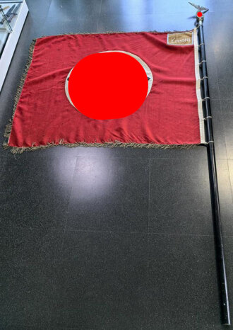 Fahne der NSDAP Ortsgruppe Leussow. Die Hakenkreuze Nachlackiert, sonst unberührt und zusammengehörig. War scheinbar nie auseinander. das Fahnentuch mit Mottenschäden. KEIN VERSAND