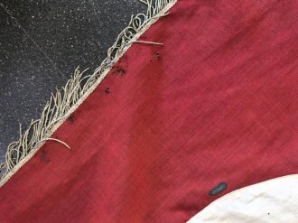 Fahne der NSDAP Ortsgruppe Leussow. Die Hakenkreuze Nachlackiert, sonst unberührt und zusammengehörig. War scheinbar nie auseinander. das Fahnentuch mit Mottenschäden. KEIN VERSAND