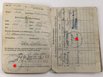 Soldbuch Heer,  ausgestellt 15.5.1941 bei Infanterie Ersatz Btl 698
