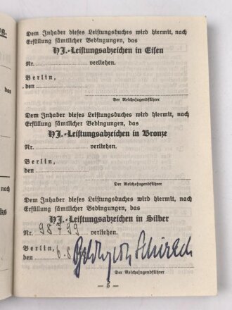 Hitler-Jugend Leistungsbuch eines Angehörigen aus Ried  im Innkreis, Bann 541 , eingetragenes Leistungsabzeichen in silber, 1940