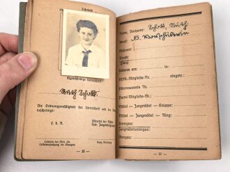 Leistungsbuch des Bundes deutscher Mädel in der Hitler-Jugend, Teil II mit wenigen Einträgen