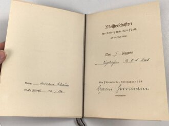 Meisterschaftsurkunde einer Frau aus dem Untergau 324...