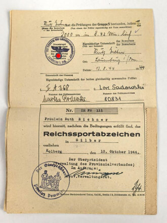 Deutsches ReichsSportabzeichen DRL in silber  für Frauen Urkundenheft, Grund und Leistungschein einer Frau aus Hannover