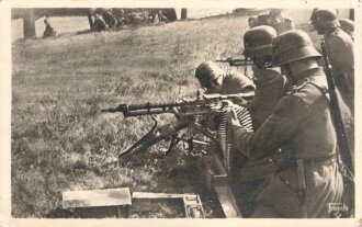 Ansichtskarte "Soldaten am Maschinengewehr"