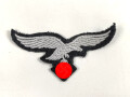 Luftwaffe, Waffenrock für einen Fahnenjunker Feldwebel der Sanitätstruppe. Eigentumstück, der Brustadler fehlt, die Kragenkordel entfernt, Wachsflecken am Kragen. Sonst gut