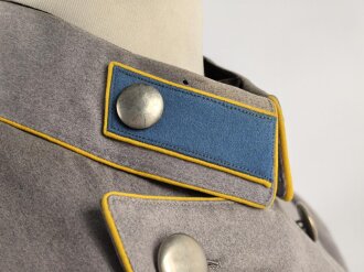 Preussen, kleiner Rock für Offiziere im Dragoner Regiment No.4. Eigentumstück in gutem Zustand