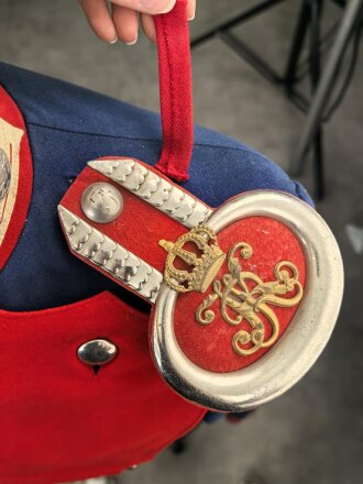 Württemberg,  Ulanka eines Gefreiten im Ulanen Regiment König Karl Nr. 19. Eigentumstück  mit Paraderabatte. Diverse Beschädigungen