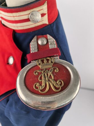Württemberg,  Ulanka eines Gefreiten im Ulanen Regiment König Karl Nr. 19. Eigentumstück  mit Paraderabatte. Diverse Beschädigungen