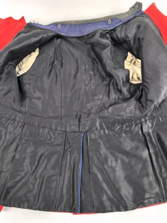 Württemberg,  Ulanka eines Gefreiten im Ulanen Regiment König Karl Nr. 19. Eigentumstück  mit Paraderabatte. Diverse Beschädigungen