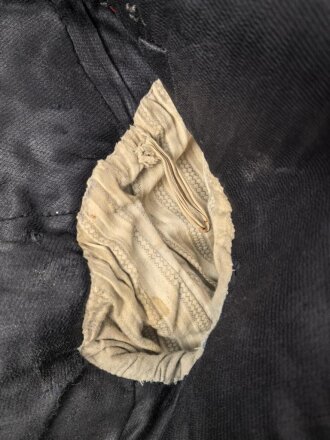 Württemberg,  Ulanka eines Gefreiten im Ulanen Regiment König Karl Nr. 19. Eigentumstück  mit Paraderabatte. Diverse Beschädigungen